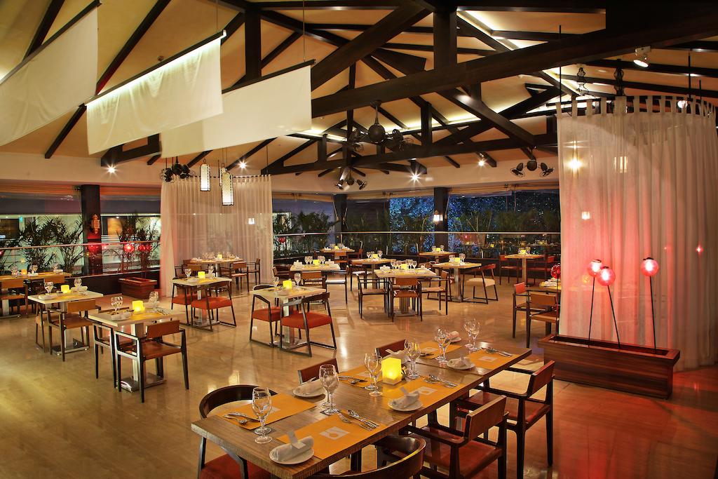 Novotel Goa Shrem Resort Goa Restaurant