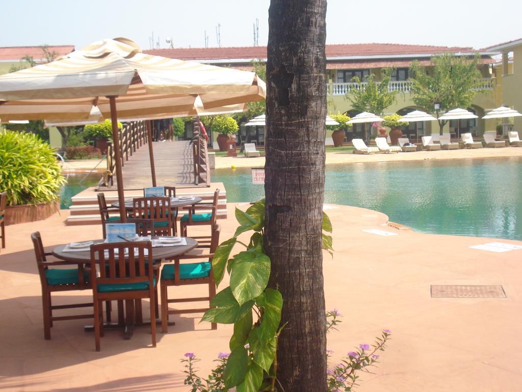 The Lalit Golf And Spa Resort Goa Restaurant