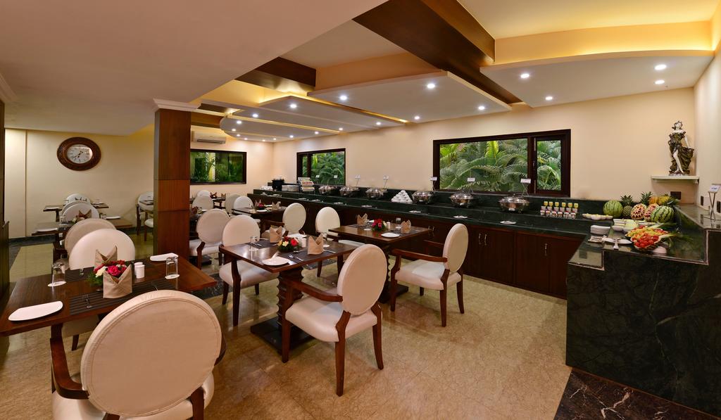 De Alturas Resort Goa Restaurant